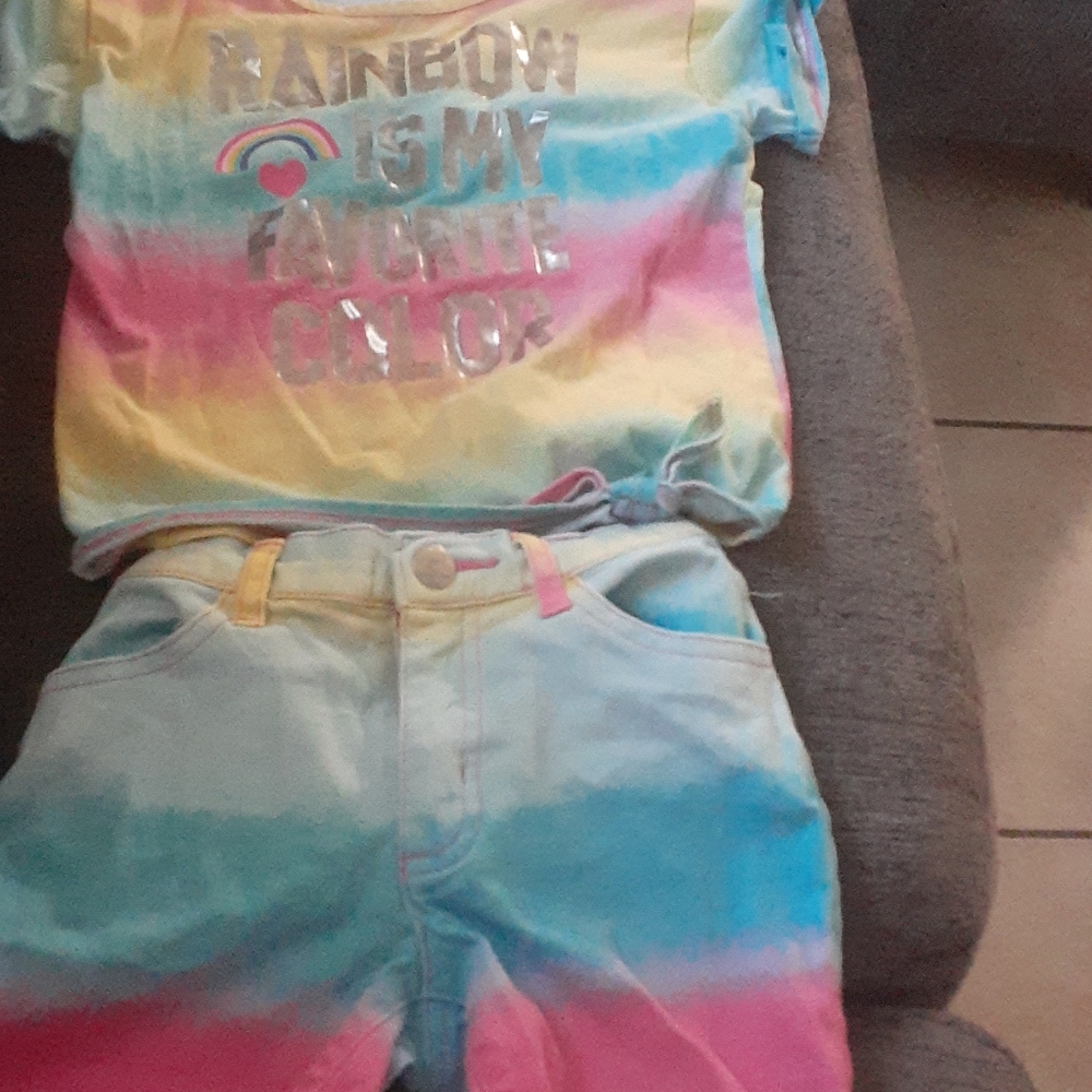 Short and shrit
